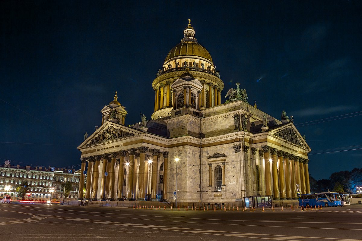 =Монферран=