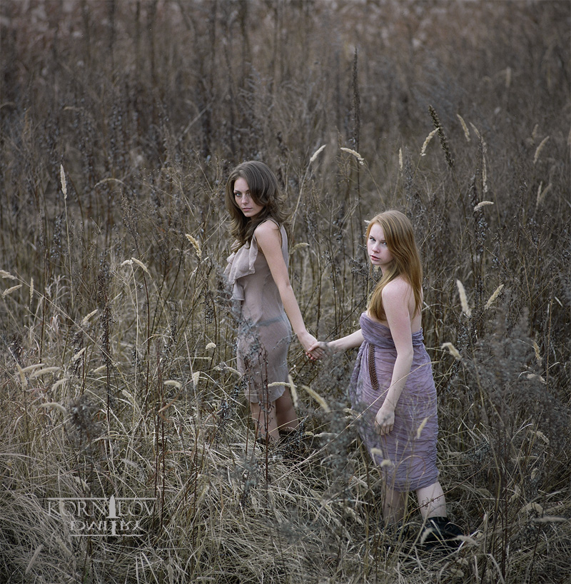 "Пойдём. Я знаю место, где нас не будет видно." ))