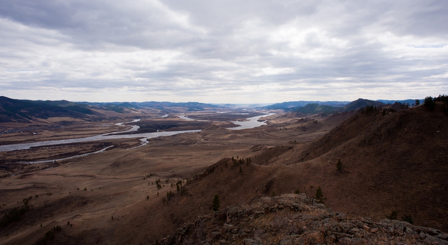 Вечереет в долине!