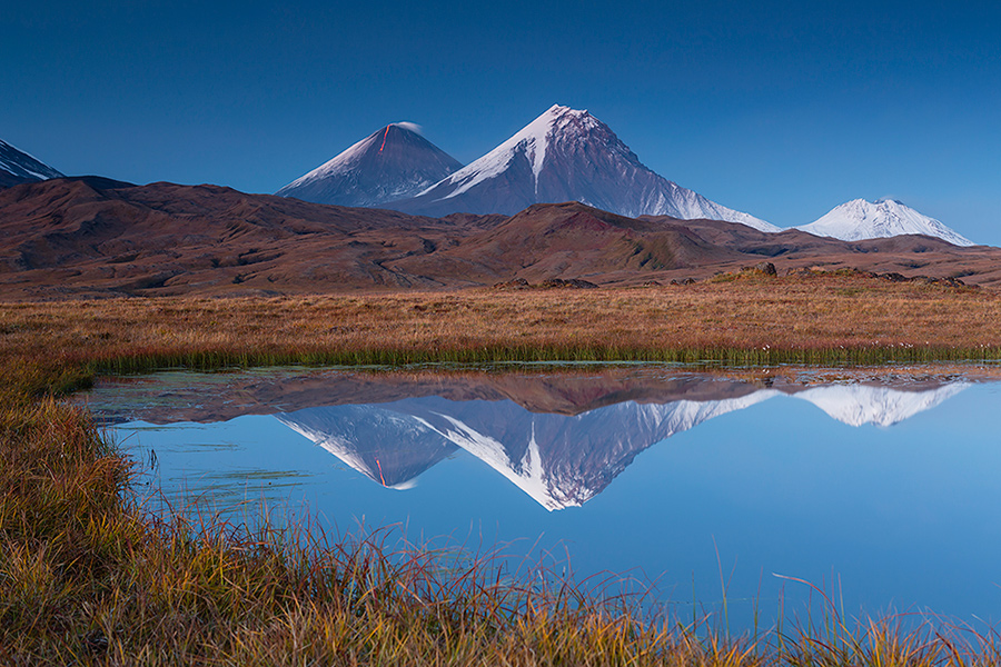 Три вулкана
