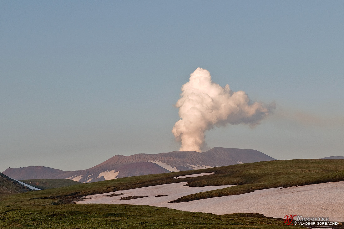 Вулкан Горелый