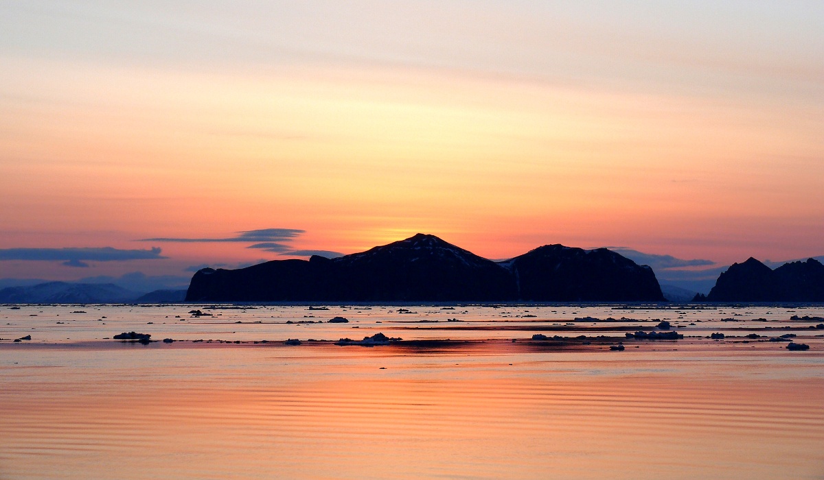 где-то в Охотском...3