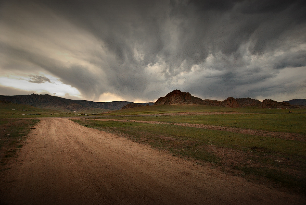 закрутило..