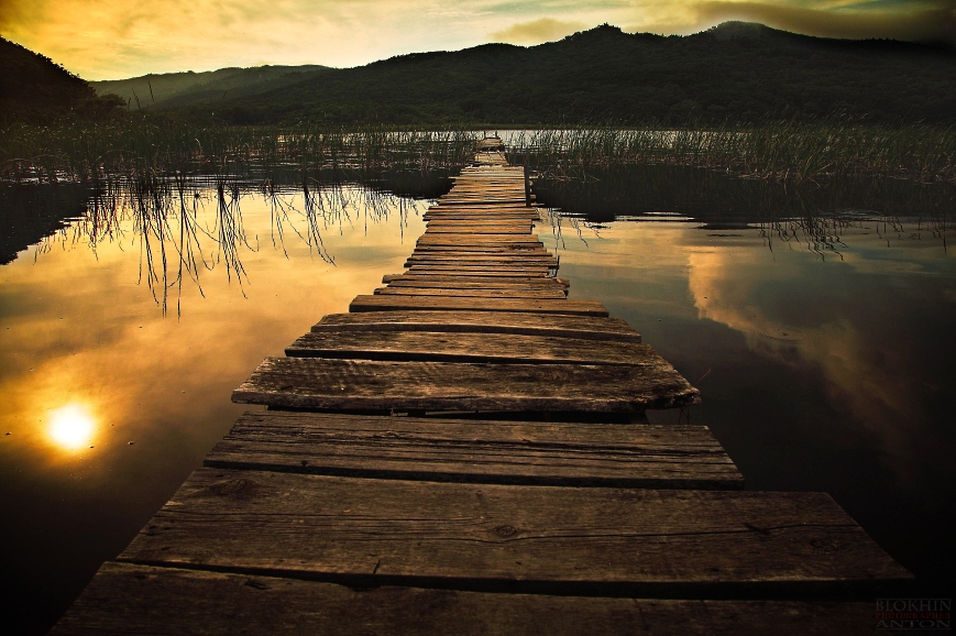 Рассвет,закат-два шага через время..