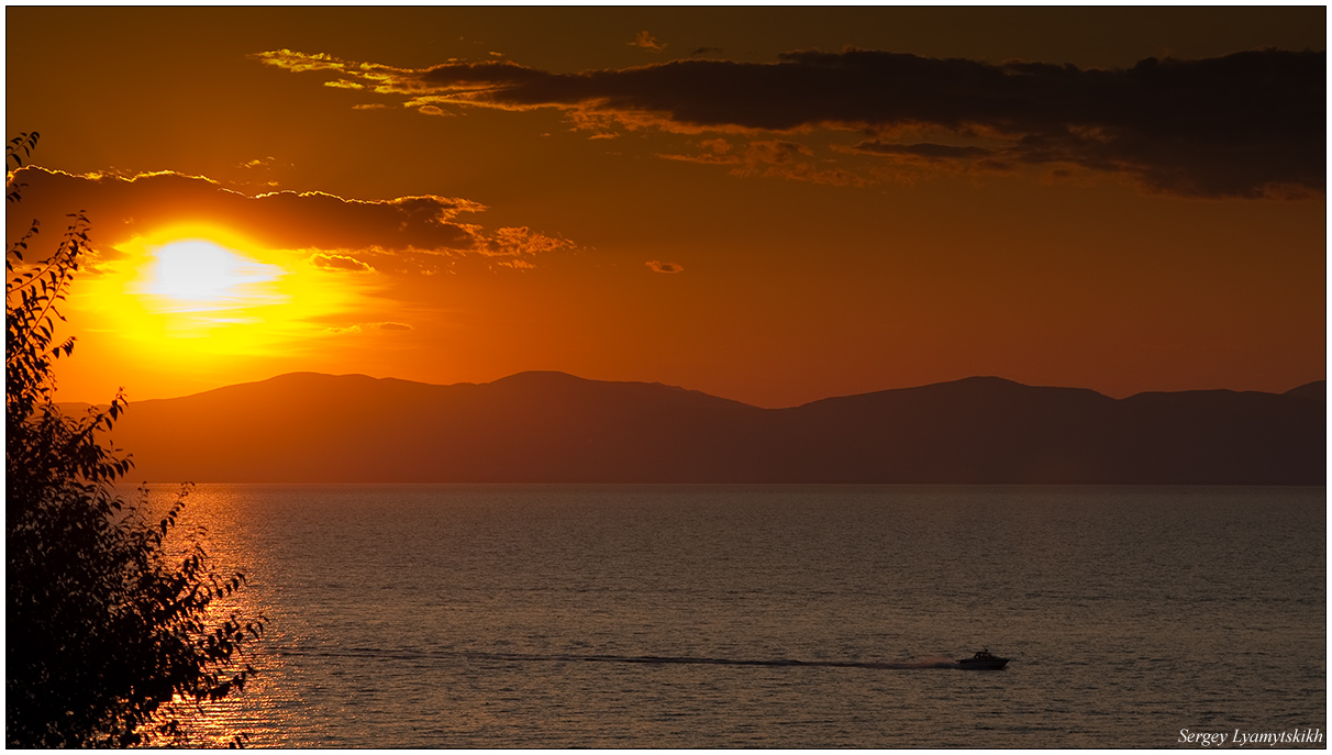 Амурский залив