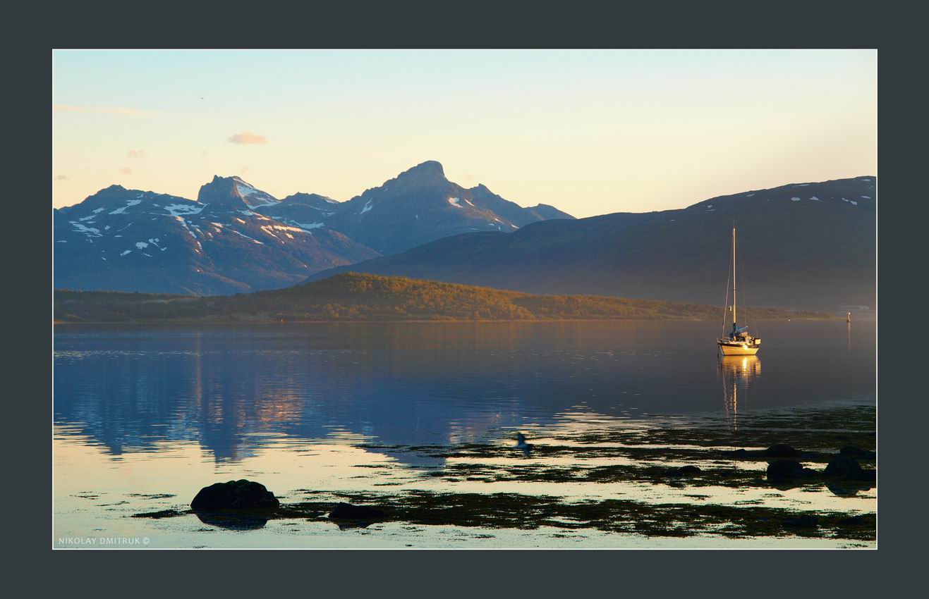 ранее утро. фьорд. Норвегия