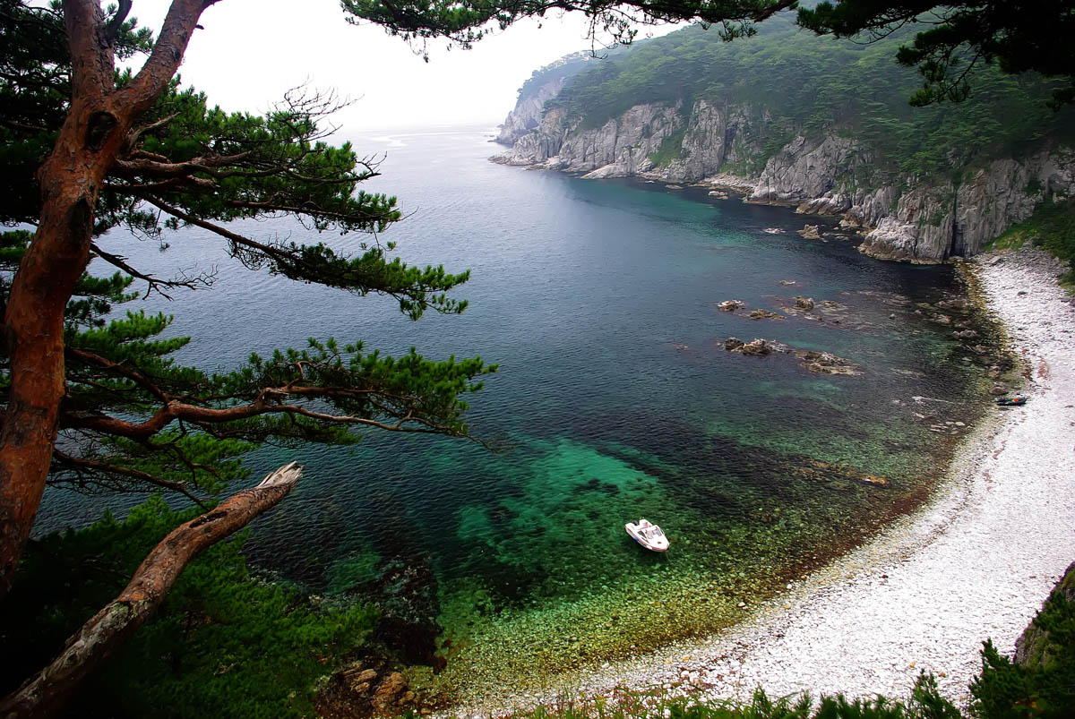 Изумрудная бухта