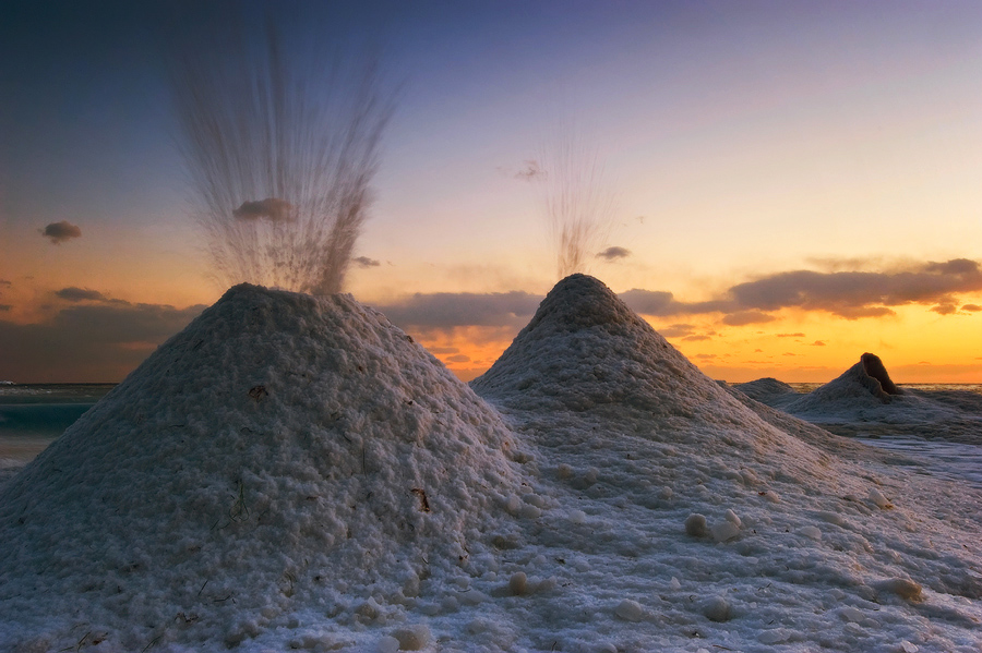 Ледяные вулканы залива Восток