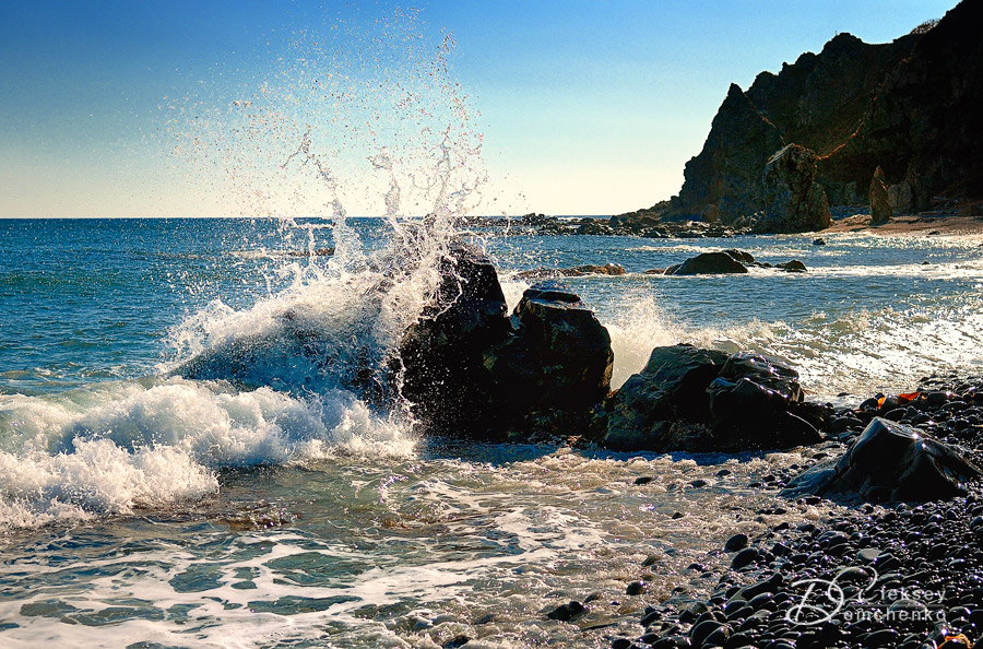 нашла на камень