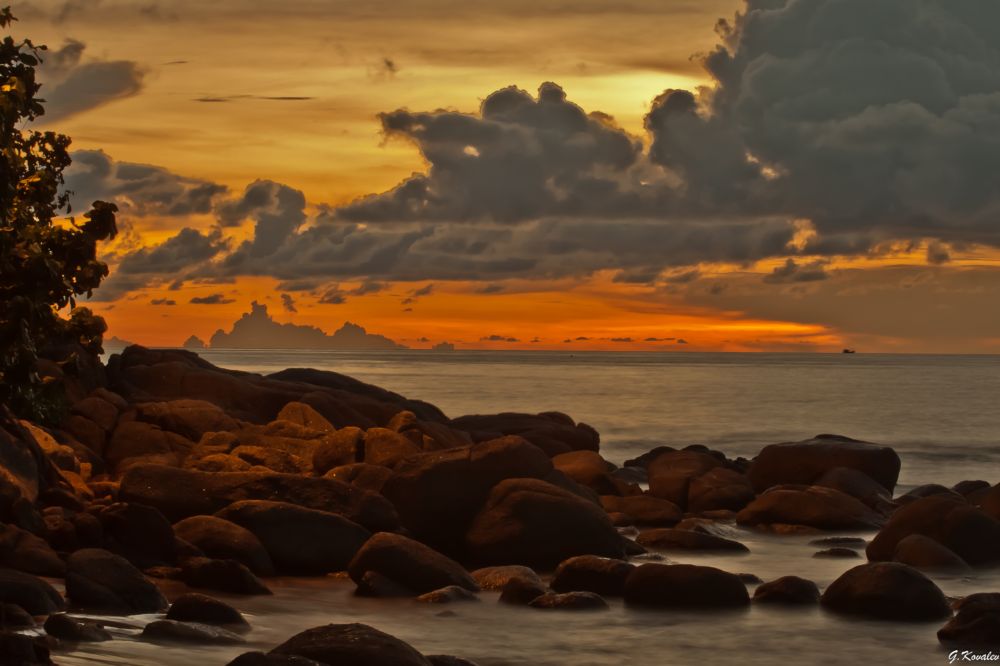 Вечер у моря...