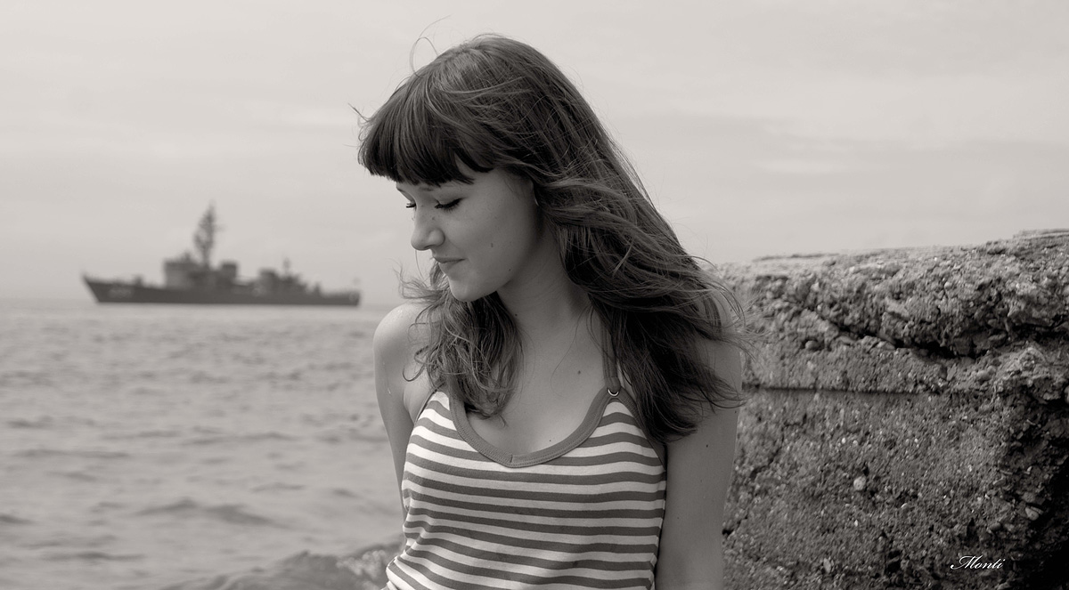 the girl, the ship, the sea