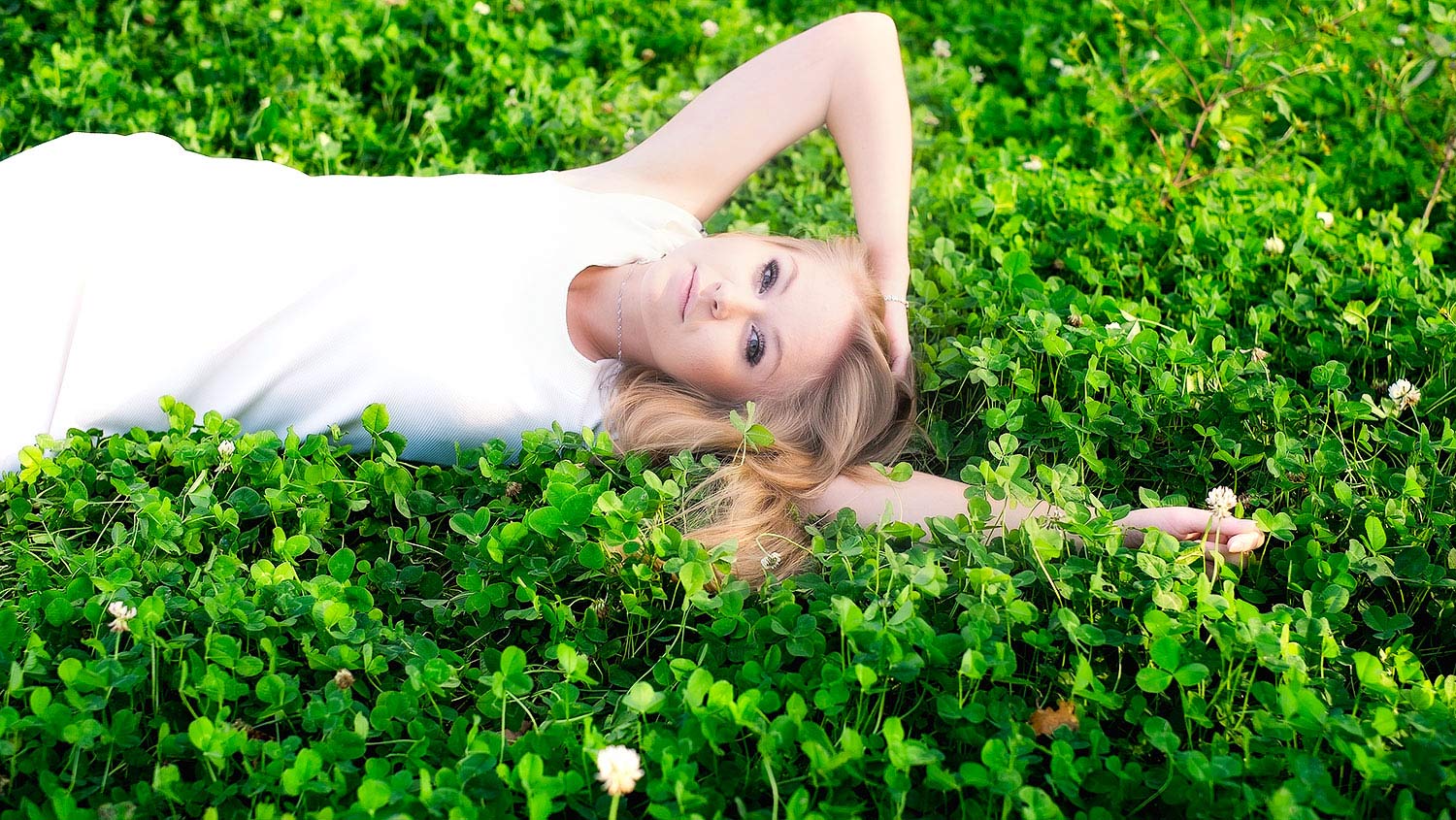 Нежное зеленое