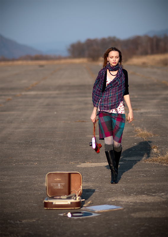 а время, а время - летит себе вперёд...