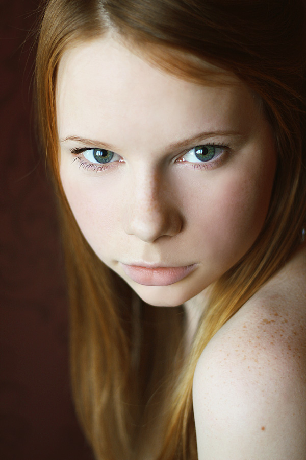 Назиму веснушки убежали..