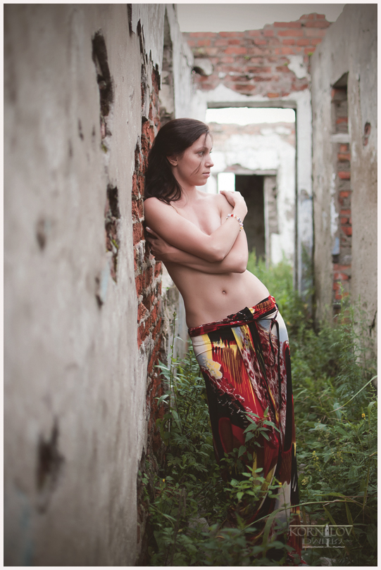 портрет в интерьере - коридор