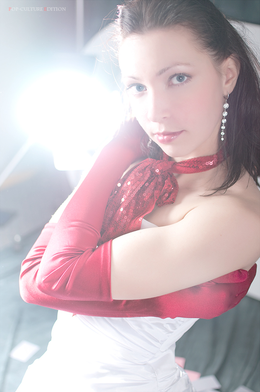 Катюха залитая светом вся такая