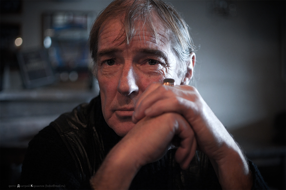 35 мм f1.8 - портретный ширик, ИМХО ))