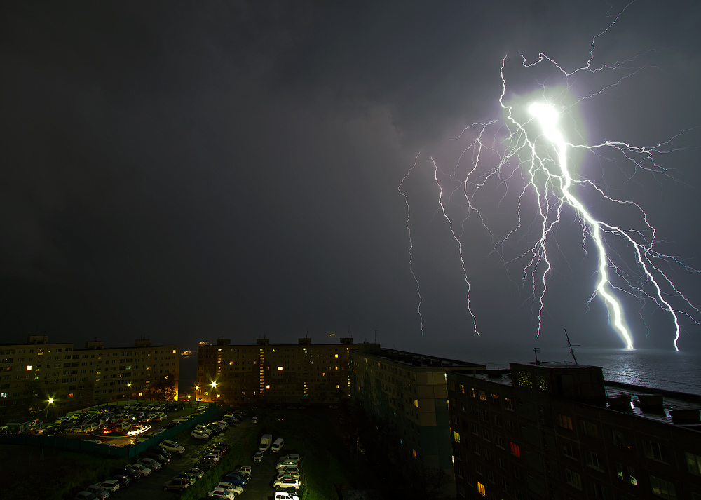 Бой Посейдона с Громовежцем