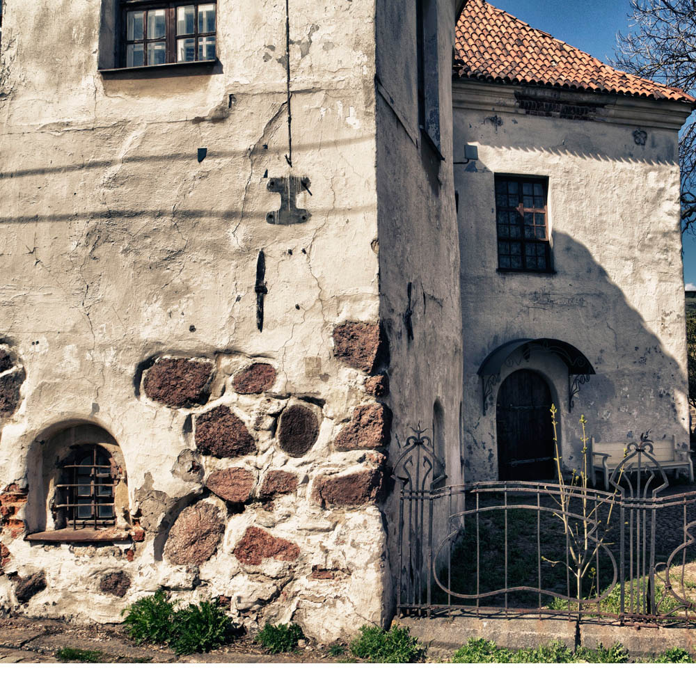 дворик монаха