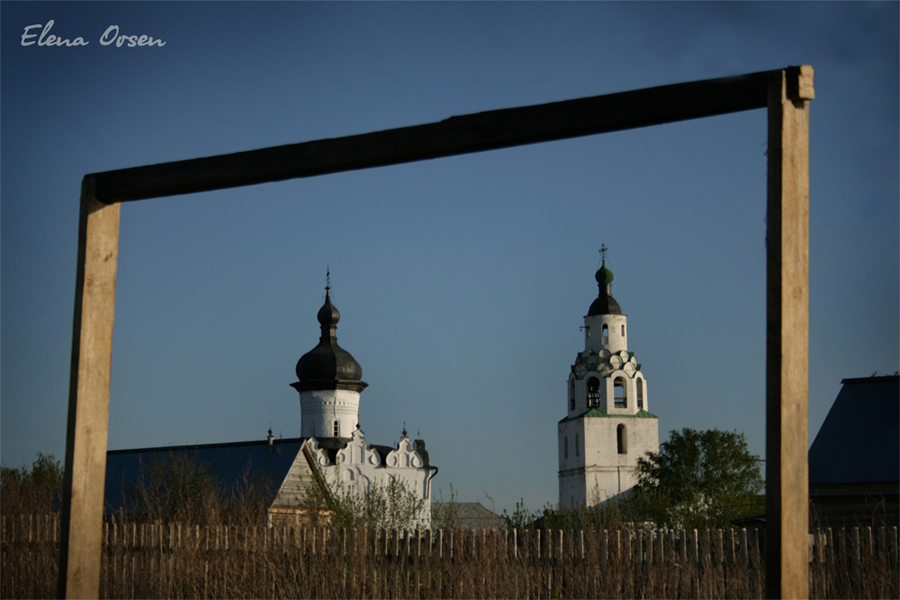 В обрамлении