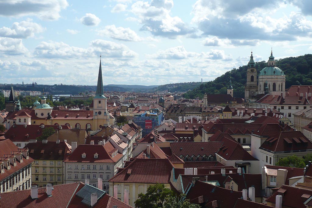 Крыши златой Праги