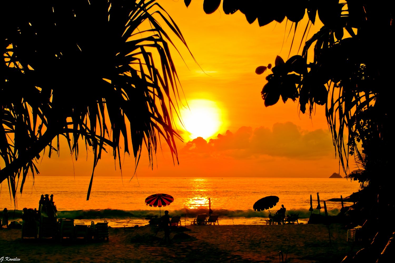 Закат тропического солнца...