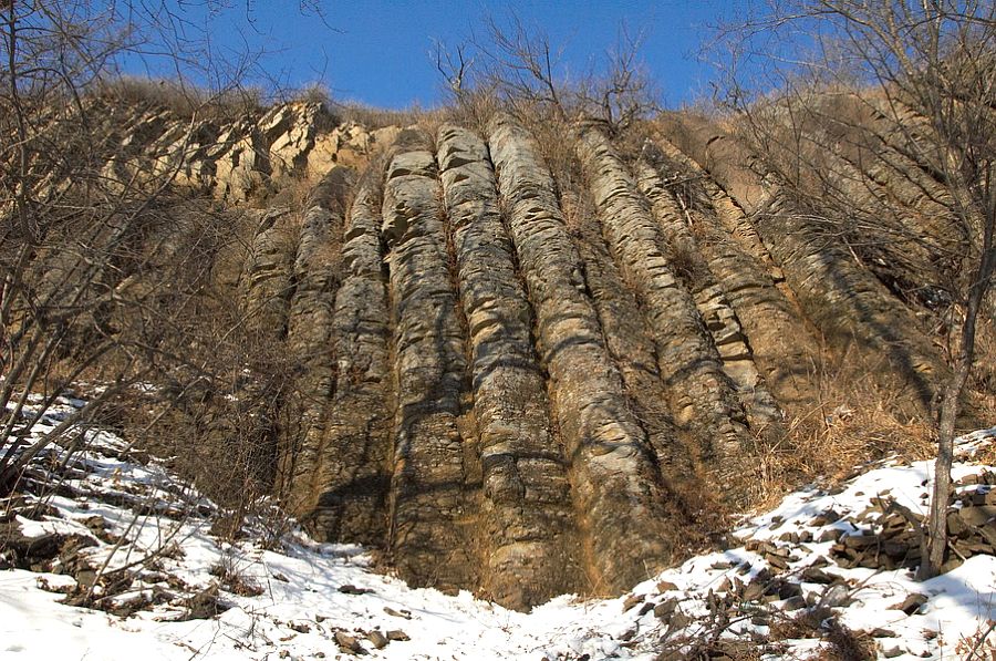 каменный водопад