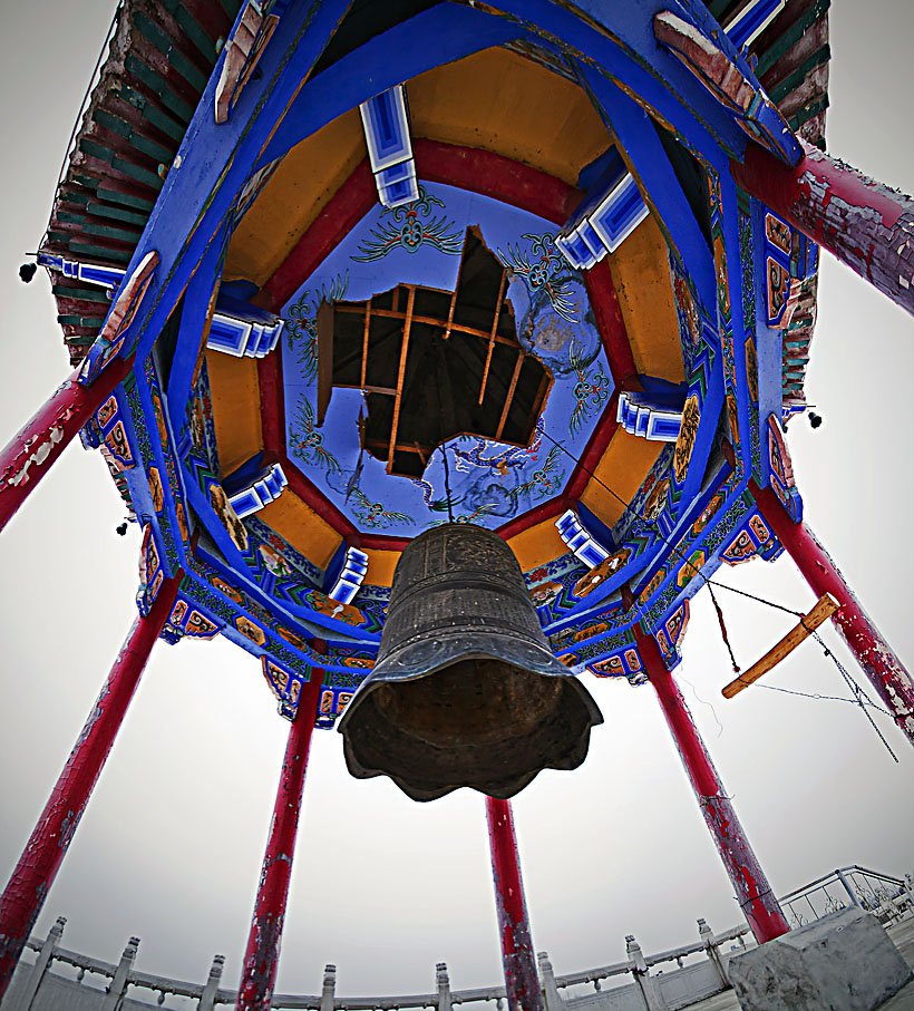 Ни языка, ни даже камушка....