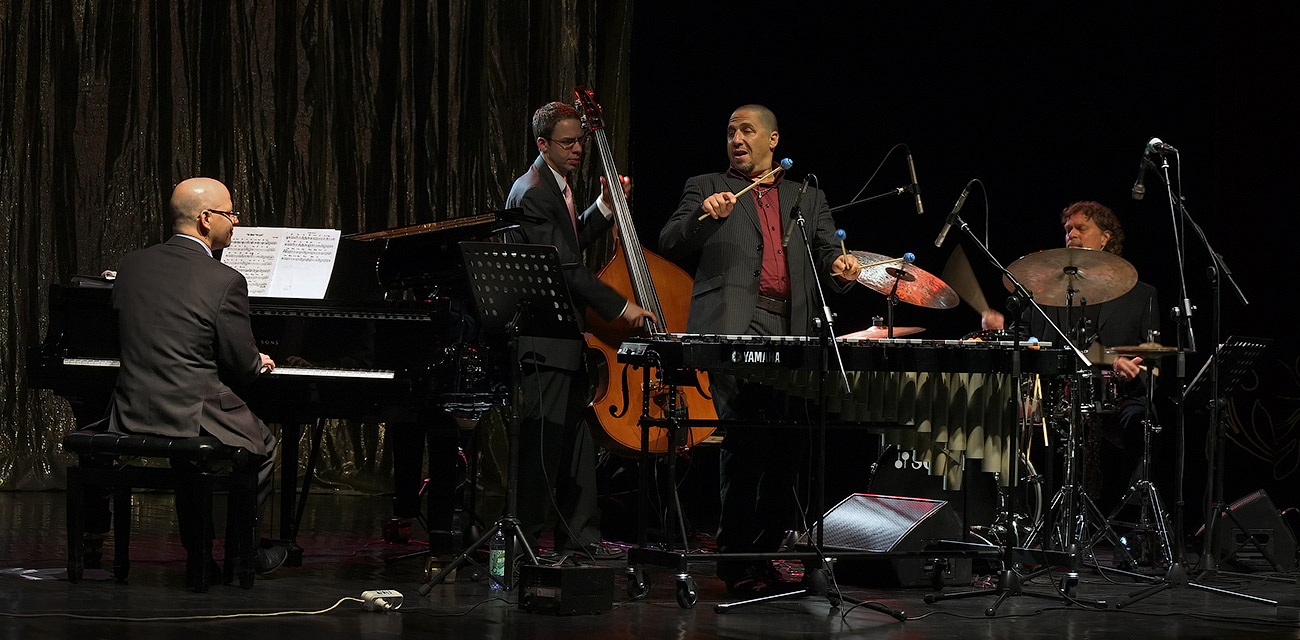 Jazz Band с права...