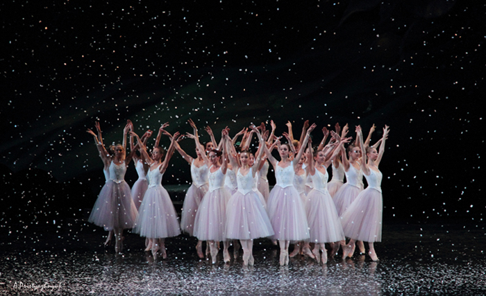 фрагмент из балета "Щелкунчик"