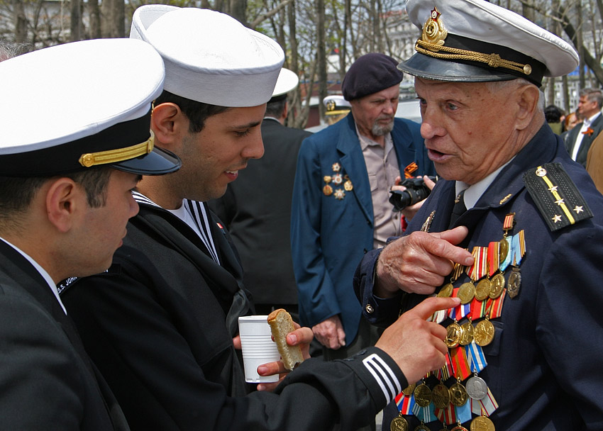 Про медаль...