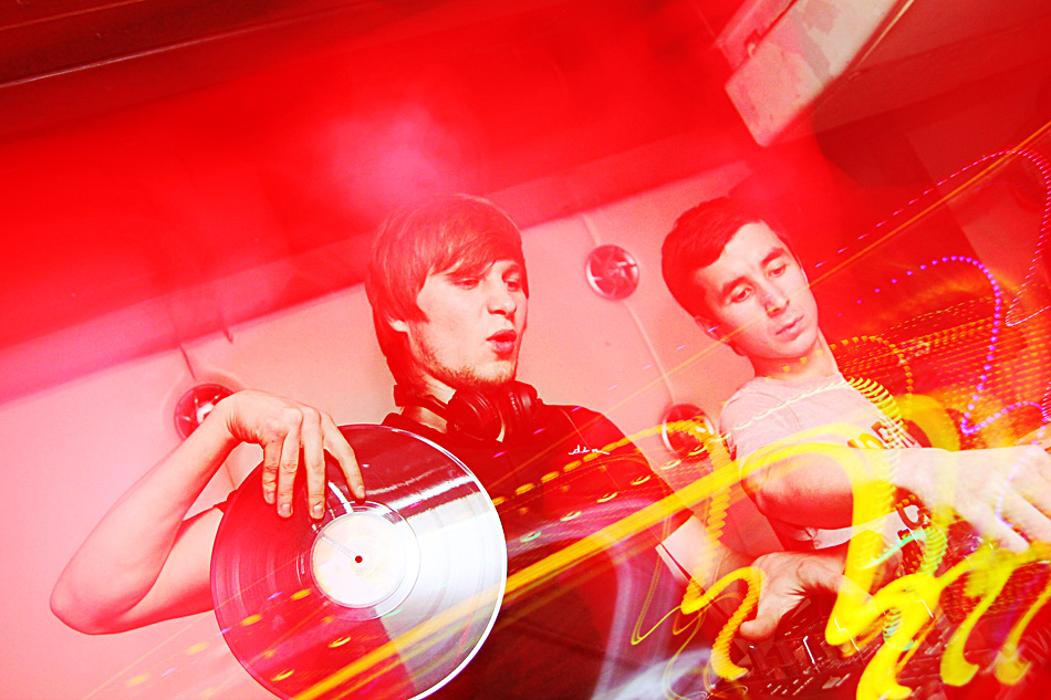 Играй, диджей!