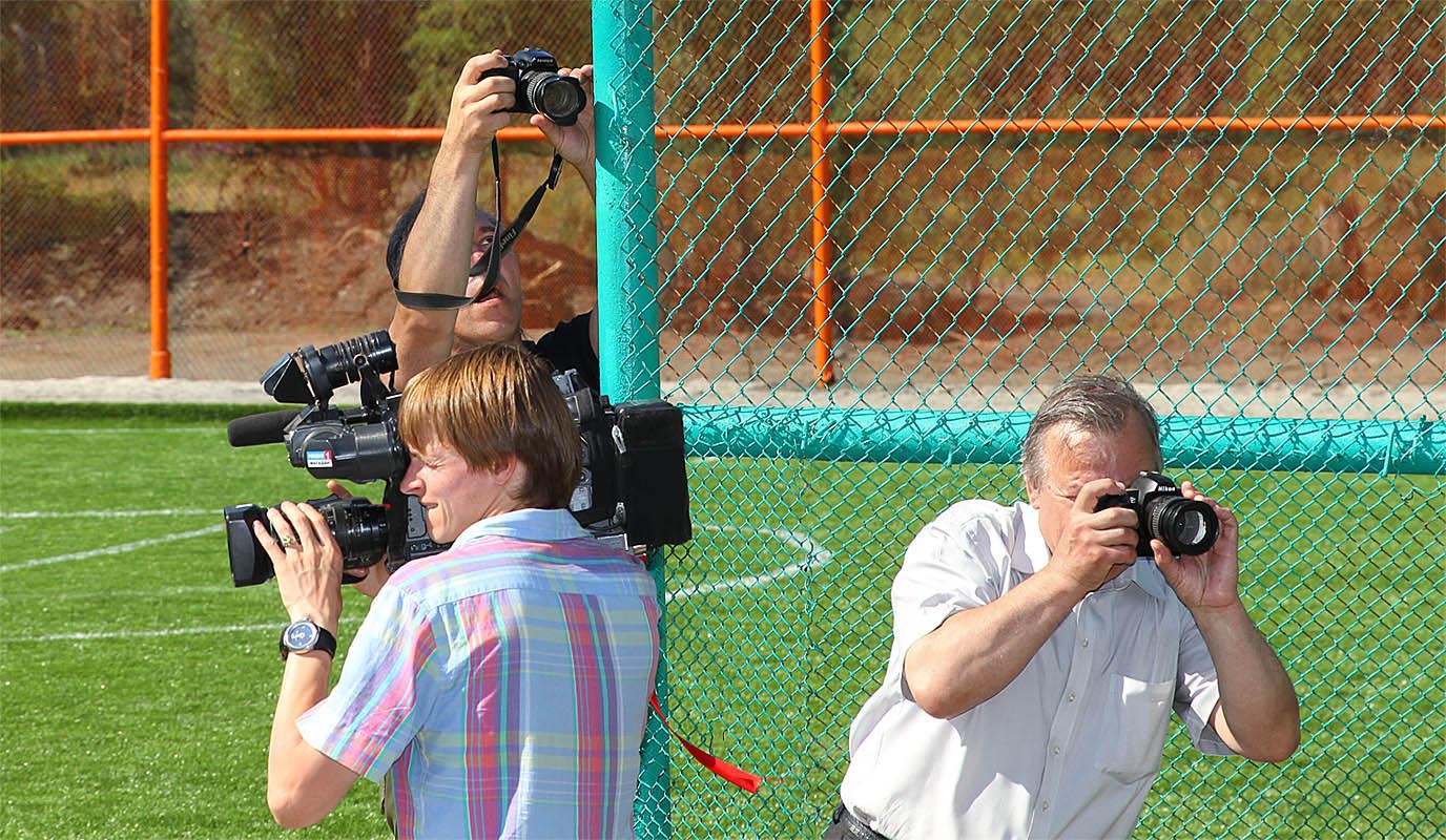 Репортёры...