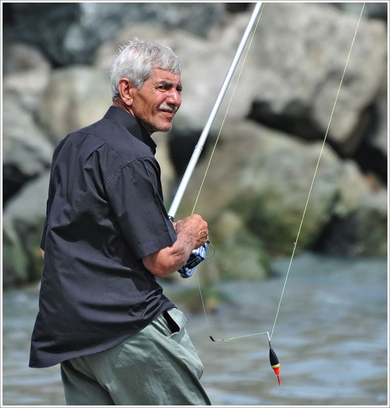 Надо было ехать на Черные Камни...