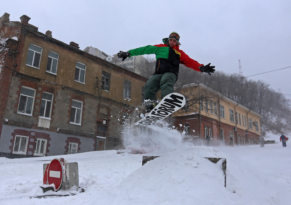 Над запретом