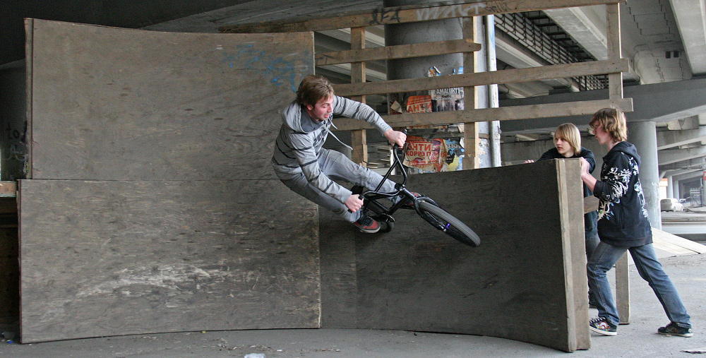 Центробежная сила