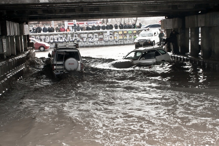 Аки по суху