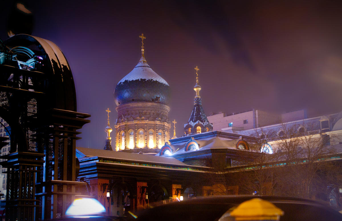 Купола Софийского храма в Харбине