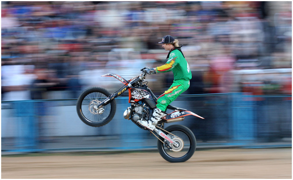 ... а может и не размазываццо ...