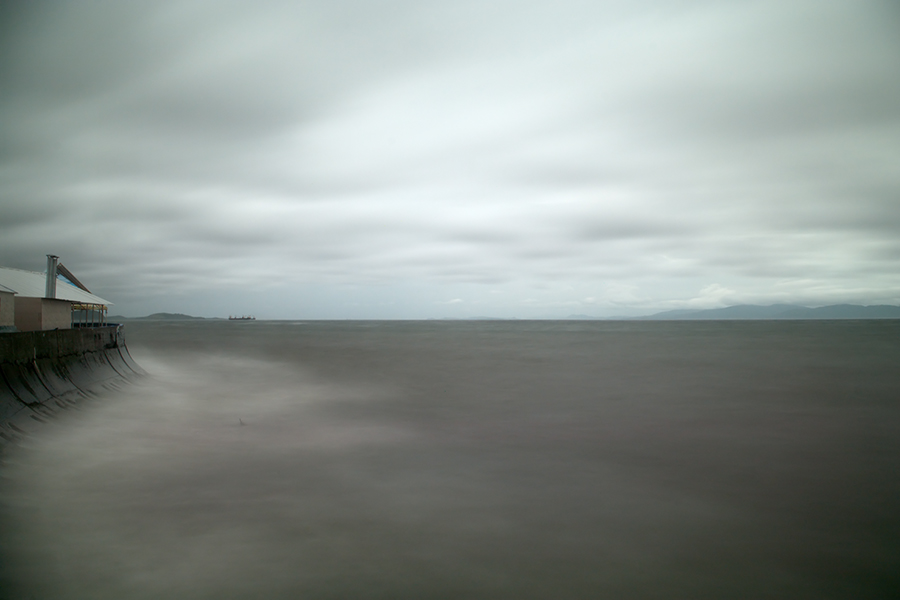 Море волнуется раз