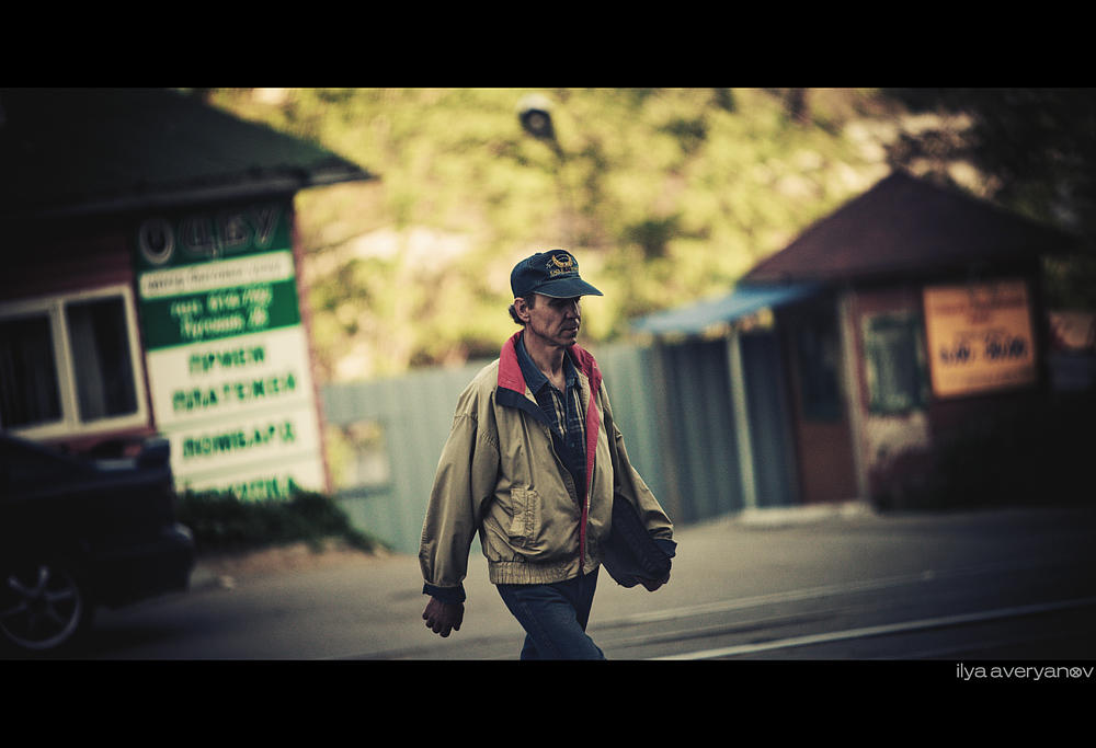 Домой, к жене и телевизору____