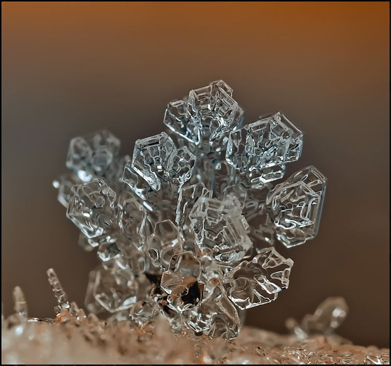 Глубокое синее море...