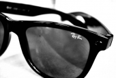 Ray-Ban