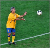 Попасть в Ахояна